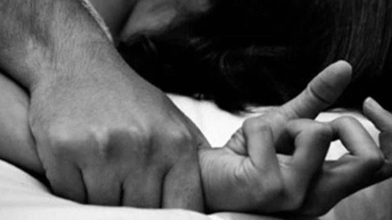 Σοκ – 10χρονη θέλει να γεννήσει το παιδί του βιαστή της – Την κακοποίησε ο σύντροφος της μητέρας της