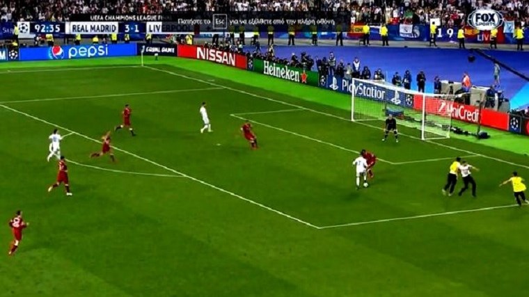 Εισβολή οπαδού σταμάτησε την προσπάθεια του Κριστιάνο Ρονάλντο – ΒΙΝΤΕΟ