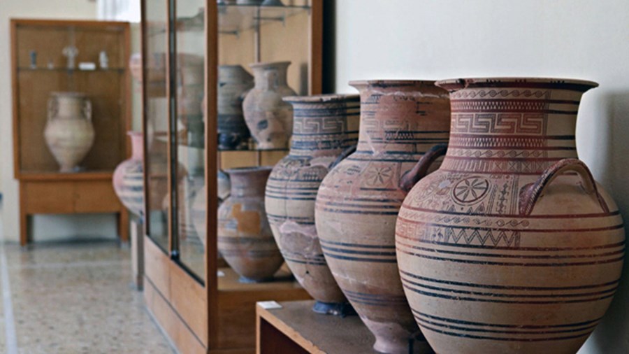 Νυχτοφύλακας επιχείρησε να κλέψει αρχαία από μουσείο στη Σαντορίνη