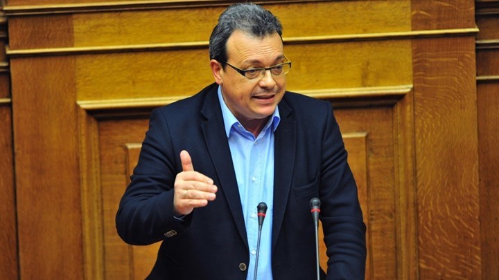 Φάμελλος: «Να πει ο κ. Μητσοτάκης μία περιβαλλοντική μελέτη που καθυστερεί στο γραφείο υπουργού»