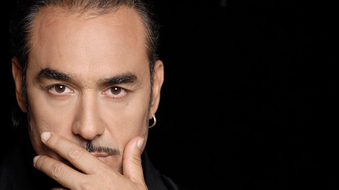 Γνωστός συνθέτης απαγορεύει στον Νότη Σφακιανάκη να ερμηνεύει τραγούδια του – ΦΩΤΟ