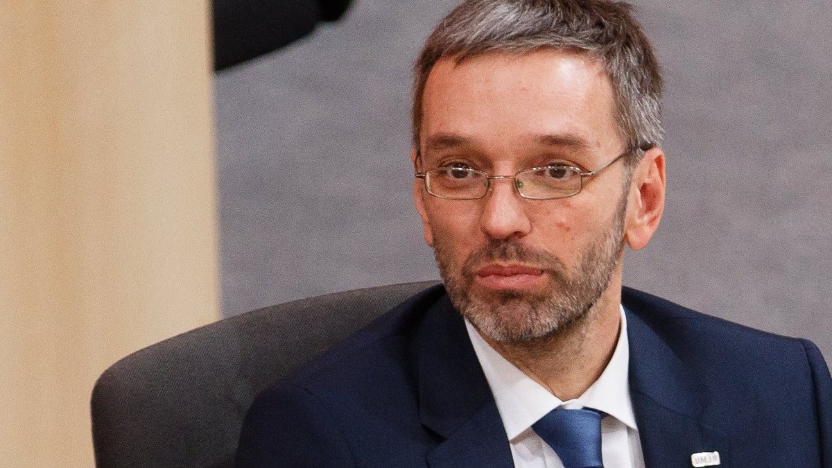 Νέα “βόμβα” στο προσφυγικό από τον Αυστριακό ΥΠΕΣ: Κλείσιμο όλων των συνόρων μας, εάν αυτό κριθεί αναγκαίο