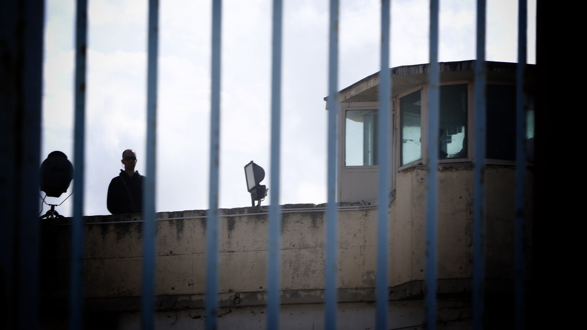 Έγκλειστος των φυλακών Διαβατών επιτέθηκε σε σωφρονιστικούς