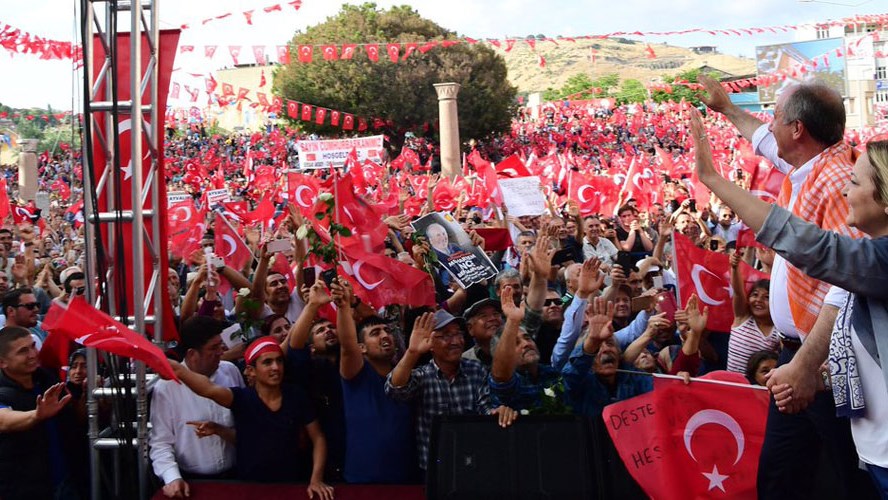 Προεκλογική συγκέντρωση και ομιλία του αντιπάλου του Ερντογάν Μουχαρέμ Ιντζέ σήμερα στη Θράκη