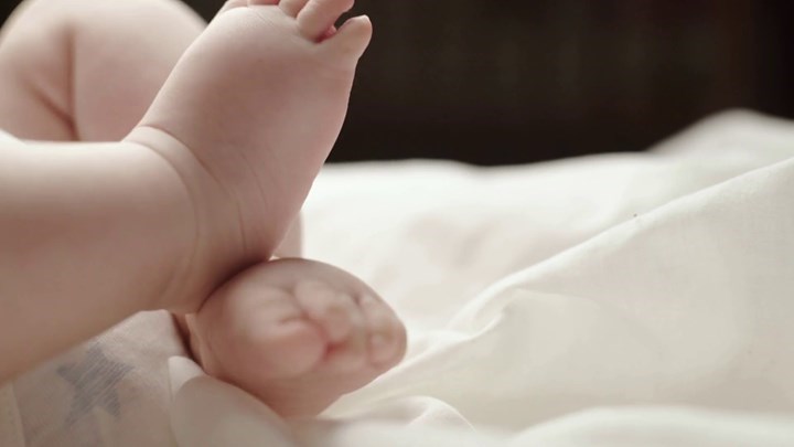 Νέα υπόθεση- σοκ με νεκρό νεογέννητο στο Κερατσίνι- Φρουρούμενη νοσηλεύεται η μητέρα- Γέννησε μόνη στο σπίτι