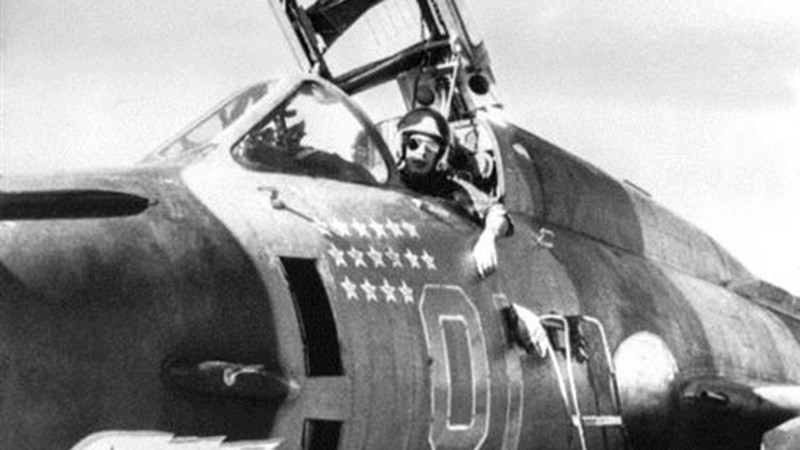 Συγκλονιστικό – Ρώσος πιλότος το αεροπλάνο του οποίου καταρρίφθηκε το 1987 στο Αφγανιστάν βρέθηκε ζωντανός