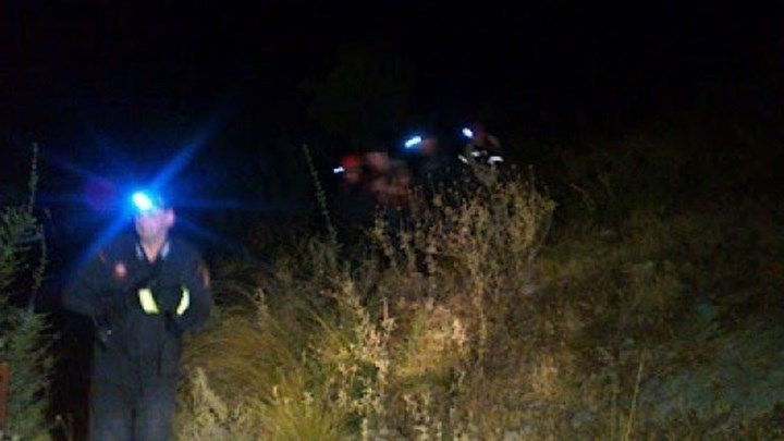 Ολοκληρώθηκε με επιτυχία η επιχείρηση της ΕΜΑΚ για το τραυματισμένο άτομο στην περιοχή Αθάνι της Λευκάδας