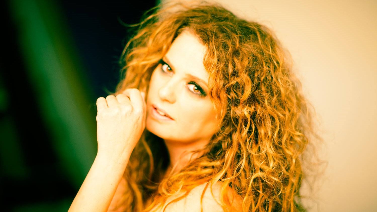 Bomb: Η Τσαλιγοπούλου «έκλεισε» στη «Λωξάντρα» του Χατζάκη