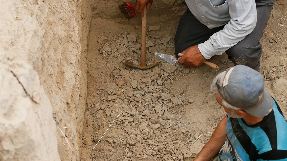 Στάχτες από το ηφαίστειο της Σαντορίνης βρέθηκαν στη Σμύρνη – ΒΙΝΤΕΟ