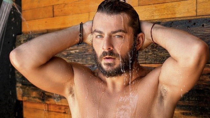 «Με σταματούν στον δρόμο και με ρωτούν αν είμαι εγώ που τα έχω με τον Ντάνο»