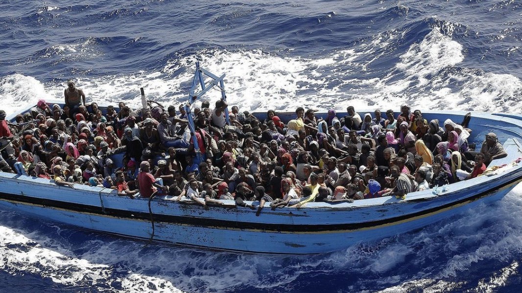 Τραγωδία στην Τυνησία – Περισυνελέγησαν 35 πτώματα μεταναστών