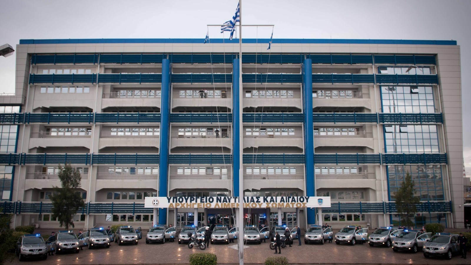 Σάλος για τα κυλικεία του υπουργείου Ναυτιλίας που δεν έχουν ταμειακή μηχανή – Τι είπε ο Κουρουμπλής