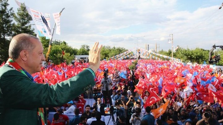 Άσσος στο μανίκι του Ερντογάν το αποτυχημένο πραξικόπημα- Η στρατηγική του για την επανεκλογή- ΒΙΝΤΕΟ