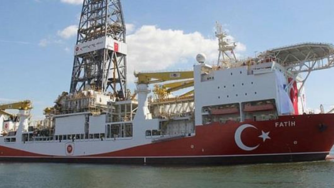 Ύμνοι Γιλντιρίμ για τον “Πορθητή” που ετοιμάζεται για γεωτρήσεις στη Μεσόγειο