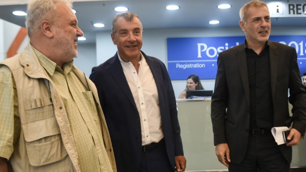 Σταύρος Θεοδωράκης: Τιμή στους ανθρώπους της ελληνικής ναυτιλίας