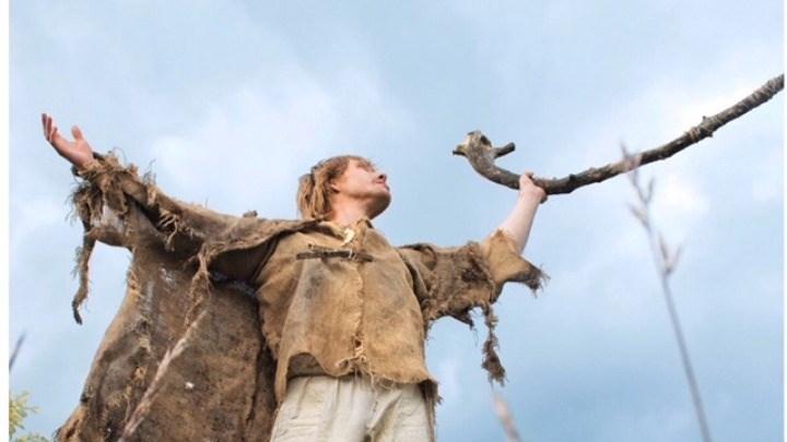 Ο οίκος Louis Vuitton προσέλαβε… μάγο για να μη βρέξει σε επίδειξη μόδας