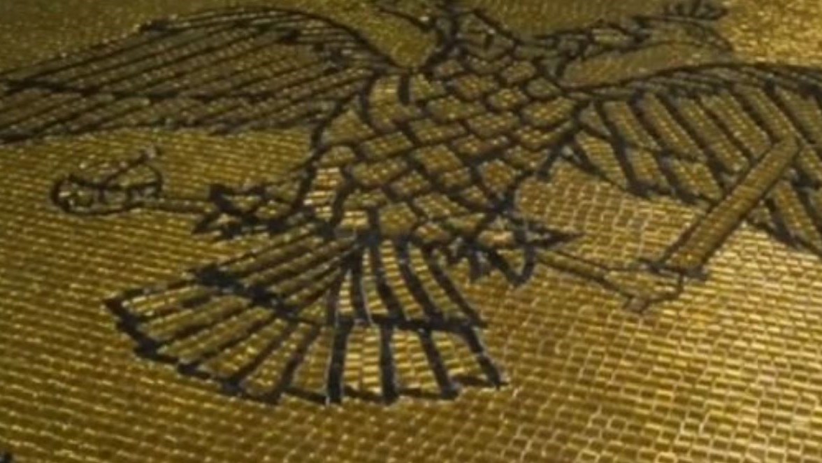 Αυτό είναι το ψηφιδωτό έμβλημα της ΑΕΚ που θα μπει στην “Αγιά Σοφιά” – ΒΙΝΤΕΟ