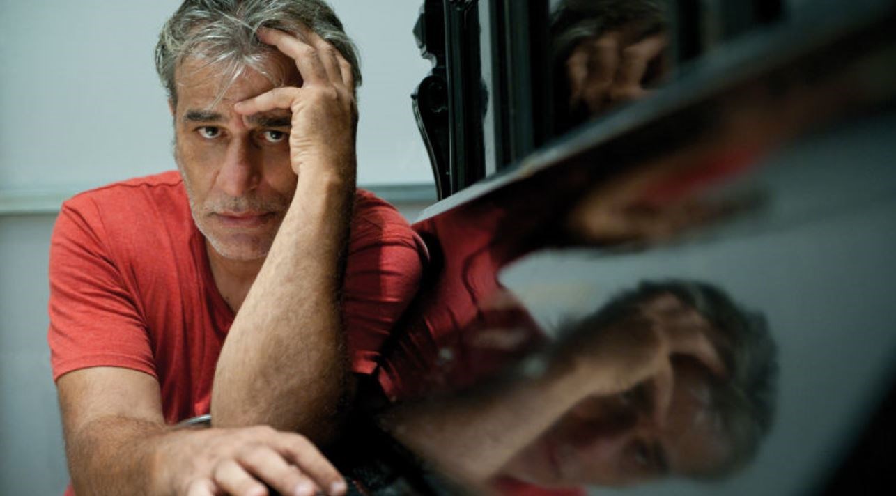 Ο Γιώργος Νινιός στο «Καληνύχτα Μαργαρίτα» του ΚΘΒΕ