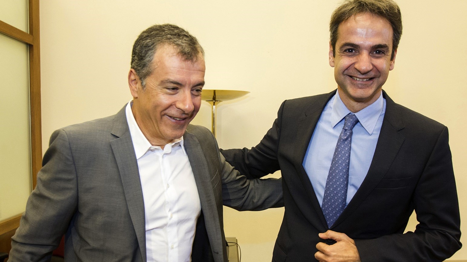 Η ανάρτηση με χειροκρότημα του Κυριάκου Μητσοτάκη στο Instagram για τον Σταύρο Θεοδωράκη – ΦΩΤΟ