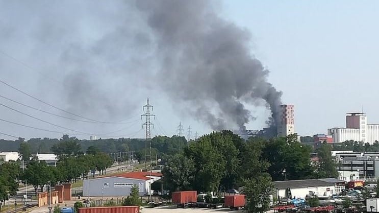 Ισχυρή έκρηξη σε αποθήκη στο Στρασβούργο – 11 τραυματίες – ΦΩΤΟ