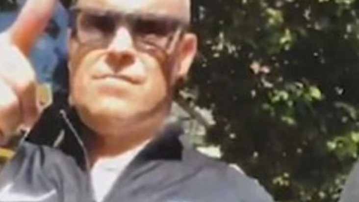 Ο Ρόμπι Γουίλιαμς βρισκόταν στο ξενοδοχείο που πήρε φωτιά στο Λονδίνο- ΒΙΝΤΕΟ