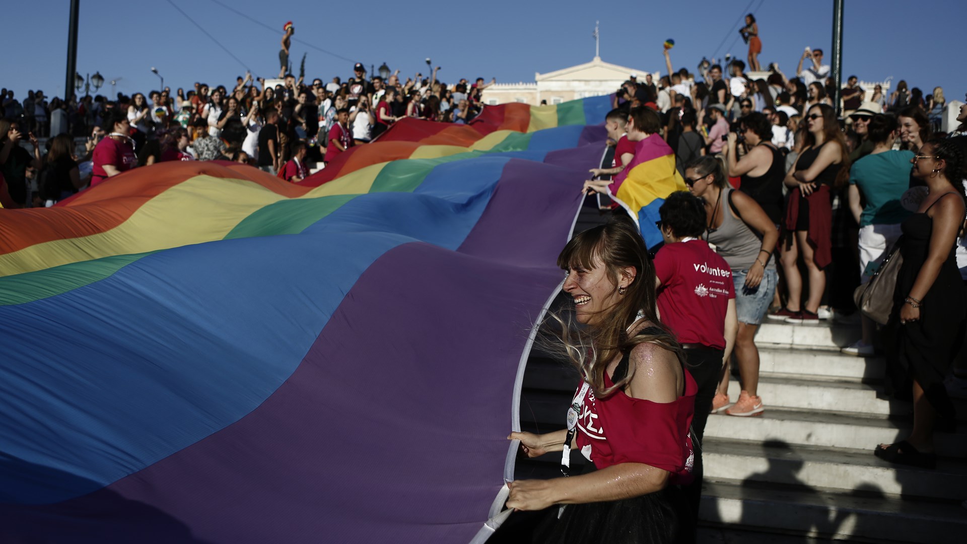 Στους ρυθμούς του Athens Pride η Αθήνα – ΦΩΤΟ – ΒΙΝΤΕΟ