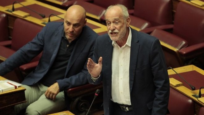 “Πυρά” Κουτσούκου- Αμυρά κατά της κυβέρνησης: Επιτομή μιας υποταγμένης διαπραγμάτευσης το πολυνομοσχέδιο