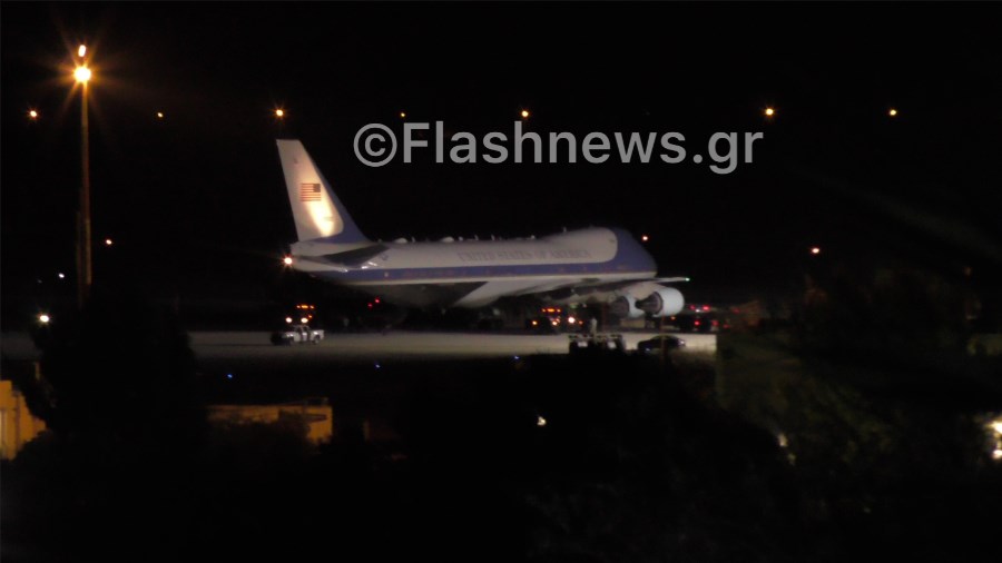 Αναχώρησε από τη Σούδα το Air Force One – Μεταφέρει τον Τραμπ στη Σιγκαπούρη – ΒΙΝΤΕΟ – ΦΩΤΟ