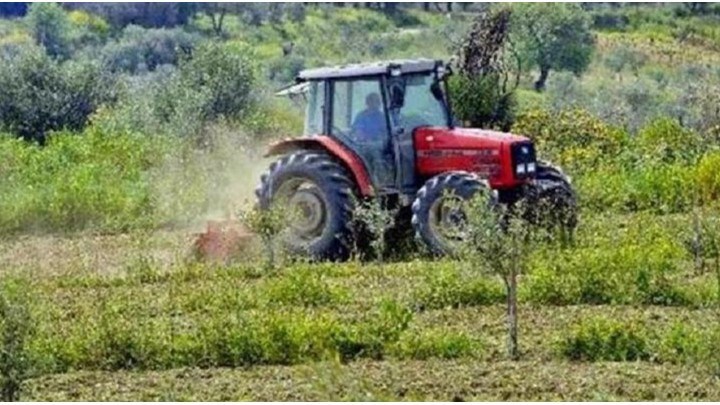 Πώς ρυθμίζονται οι οφειλές των αγροτών προς τους ΟΕΒ