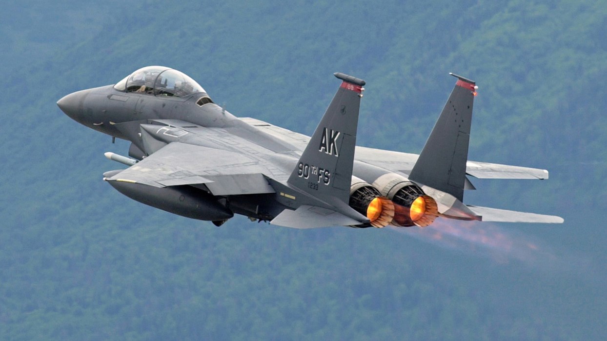 Αμερικάνικο F-15 συνετρίβη στην θάλασσα της Ιαπωνίας – ΤΩΡΑ