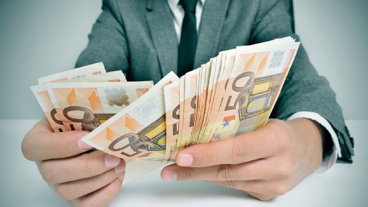 Αυτές είναι οι 12 αλλαγές σε τεκμήρια και φόρους