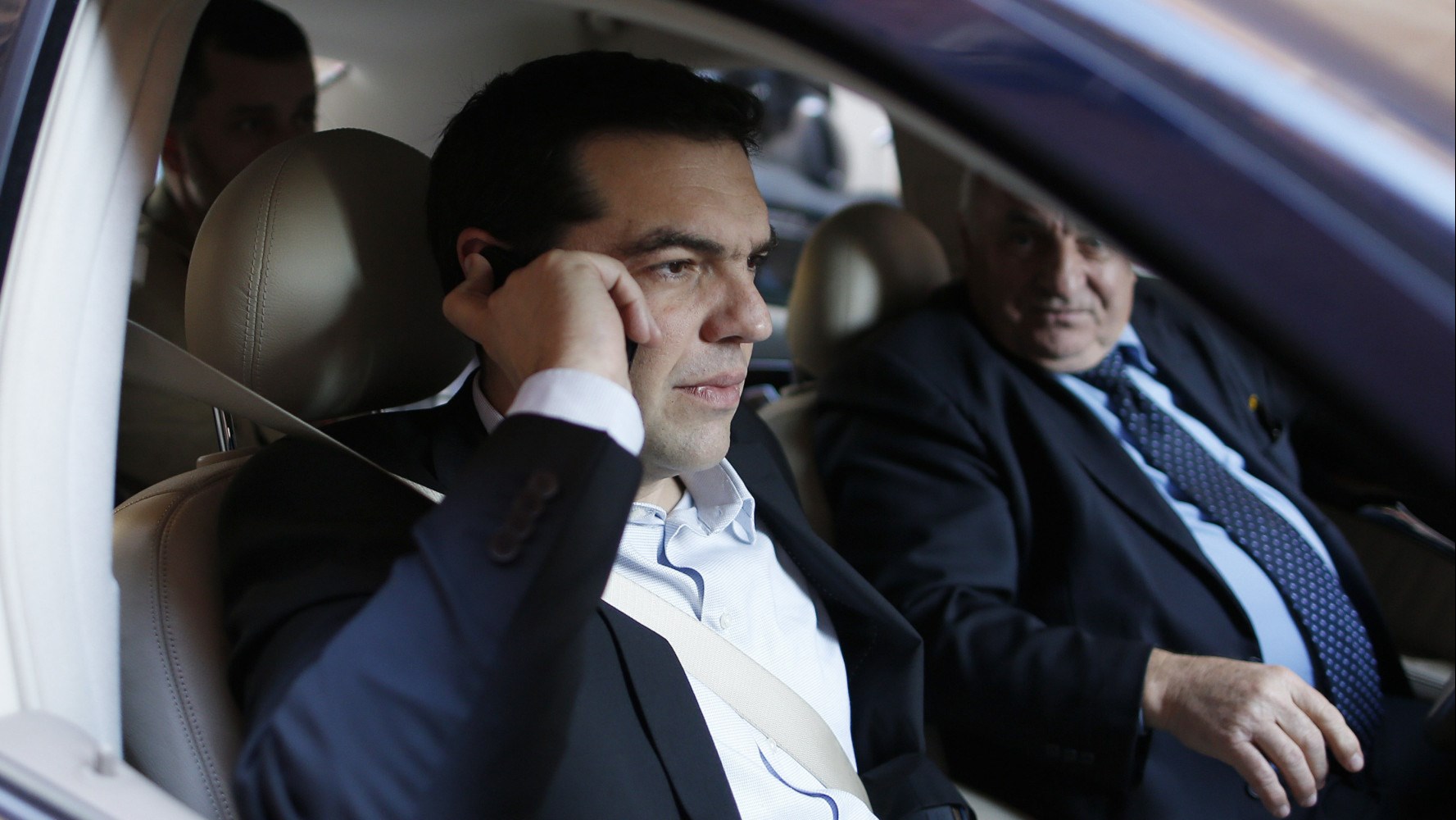 Έγινε το τηλεφώνημα Τσίπρα – Ζάεφ – Αύριο το πρωί νέα επικοινωνία