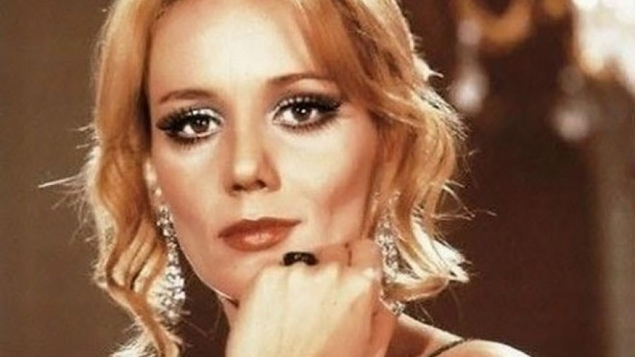 Μπέτυ Αρβανίτη – Η γυναίκα που έκανε τη Βουγιουκλάκη να ζηλέψει και ο χωρισμός της με τον Φαίδωνα Γεωργίτση