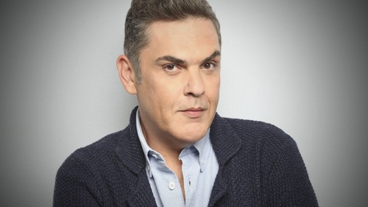 Ο Αντώνης Λουδάρος πλάι στον Σταμάτη Φασουλή στον «Συμβολαιογράφο»