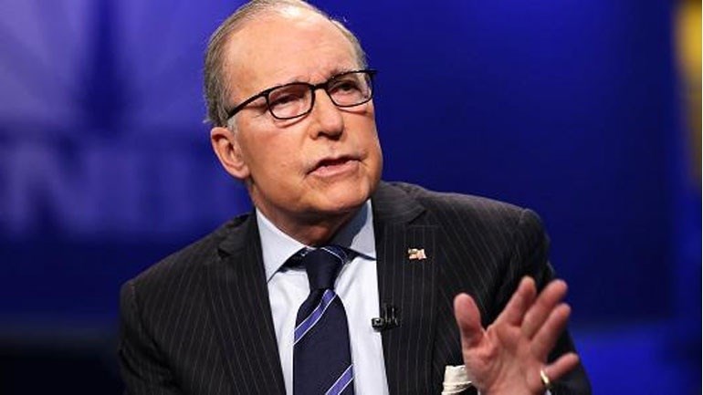 Στο νοσοκομείο με καρδιακή προσβολή ο οικονομικός σύμβουλος του Τραμπ – ΤΩΡΑ