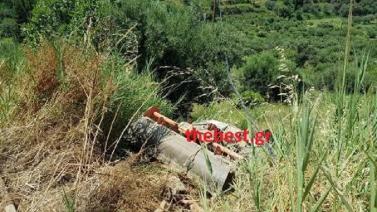 Γλίτωσε από θαύμα – Ανατράπηκε το τρακτέρ του και… – ΦΩΤΟ