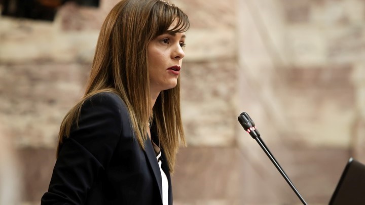 Αχτσιόγλου: Τον Αύγουστο βγαίνουμε οριστικά από την επιτροπεία