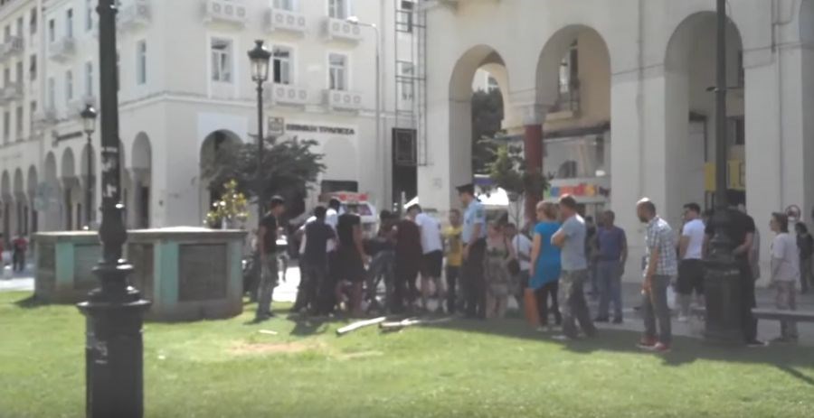 Άγρια συμπλοκή μεταξύ μεταναστών στη Θεσσαλονίκη- Επιτέθηκαν με καδρόνια- ΒΙΝΤΕΟ