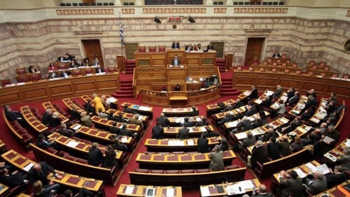 Τη Βουλή θα ενημερώσει ο Πρωθυπουργός για τη συμφωνία στο Σκοπιανό – Τι προβλέπει ο κανονισμός