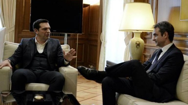 Τηλεφωνική επικοινωνία Αλέξη Τσίπρα και Κυριάκου Μητσοτάκη για τη συμφωνία με την ΠΓΔΜ