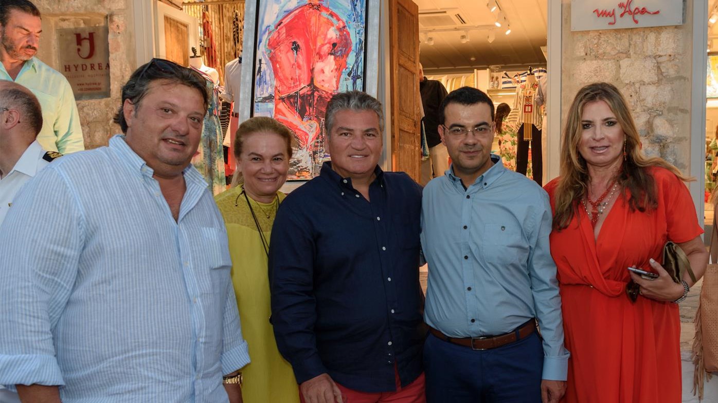 MyΥδρα Concept Store: Έκθεση έργων Μίνας Παπαθεοδώρου Βαλυράκη στην Ύδρα