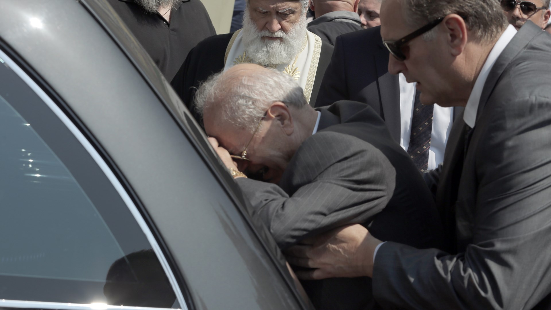 Το σπαρακτικό αντίο του Θανάση Γιαννακόπουλου στον αδελφό του Παύλο – ΦΩΤΟ