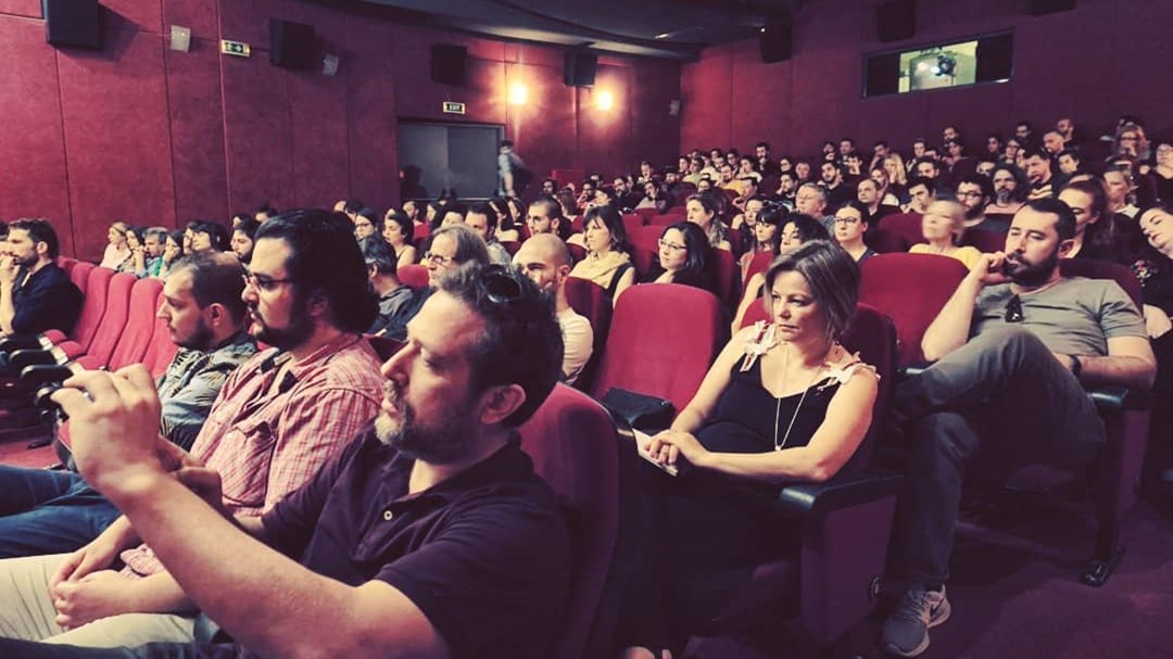 «Βουτιά στην παραγωγή και το marketing μιας νέας ταινίας»: Ένας πρακτικός οδηγός για σκηνοθέτες και παραγωγούς