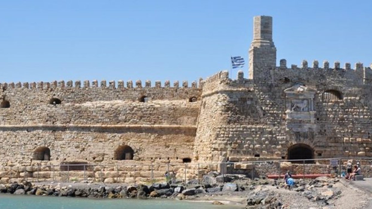 Βυθίστηκε αλιευτικό στο λιμάνι Ηρακλείου