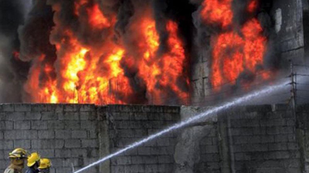 Μεγάλη φωτιά σε εργοστάσιο στα Οινόφυτα