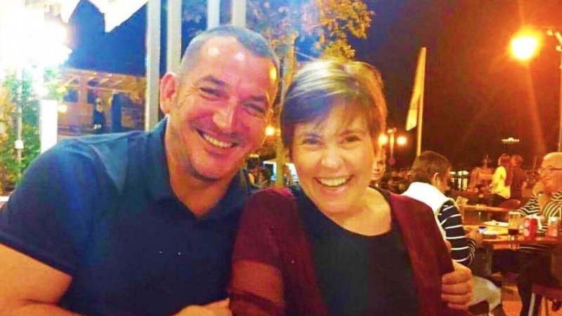 Η συγκινητική αλλαγή που έκανε στο προφίλ της στο Facebook η κόρη του Πύρρου Δήμα για τον θάνατο της μητέρας της – ΦΩΤΟ