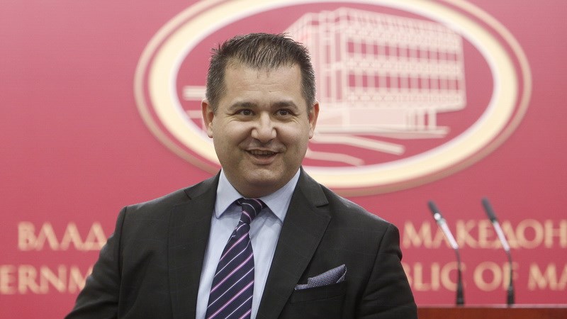 Ο κυβερνητικός εκπρόσωπος των Σκοπίων δίνει διευκρινίσεις για τη χρήση του ονόματος Severna Makedonija