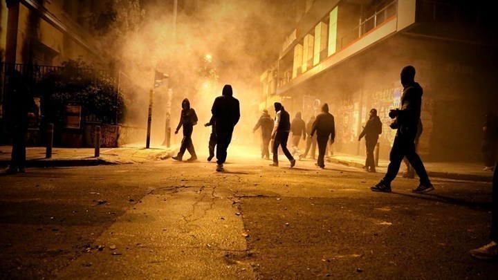 Υπάλληλος της Βουλής ανάμεσα στους συλληφθέντες στα Εξάρχεια