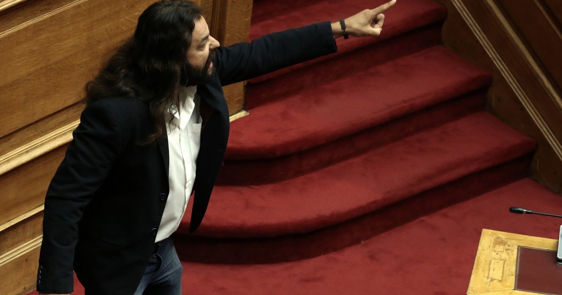 Ανακαλεί τα περί πραξικοπήματος ο Μπαρμπαρούσης μετά τη…θύελλα – Η δήλωση που θα συζητηθεί