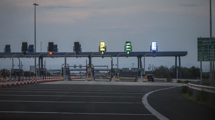 Κάμερες από σήμερα στα διόδια – Πρόστιμο 100 ευρώ, αφαίρεση πινακίδων και διπλώματος